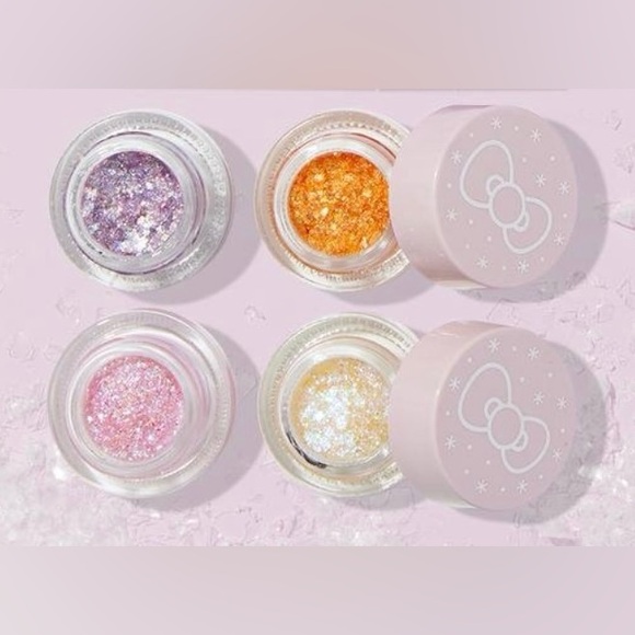ColourPop × Hello Kitty And Friends
SNOW CUTE Mini Glitterally Obsessed Kit - Picture 6 of 9